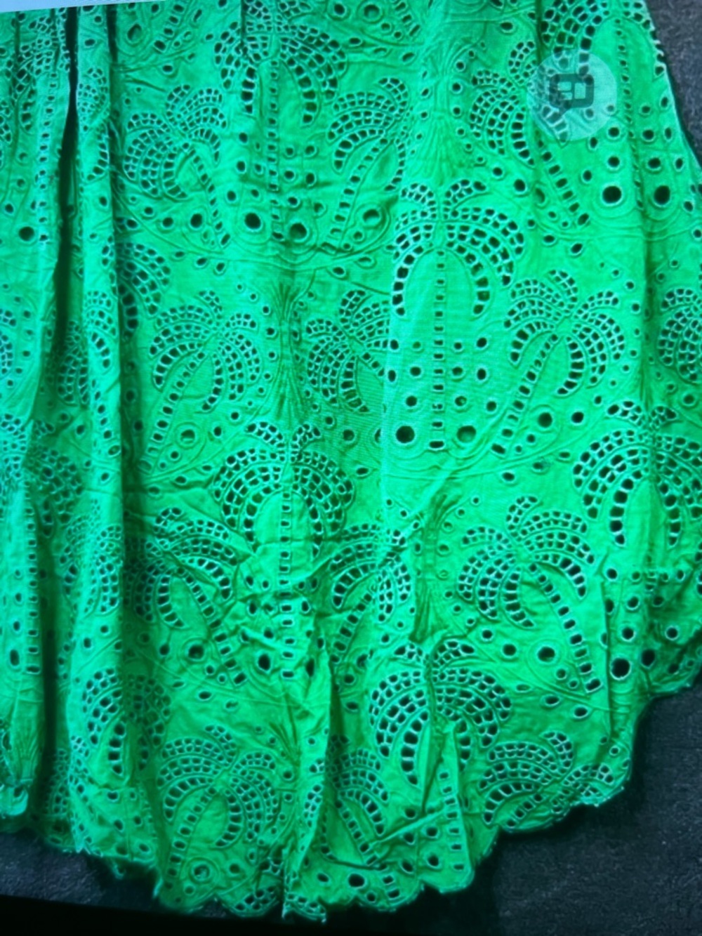 FARM Rio Green Top with Sunset Multicolor Logo - Picture 14 of 16